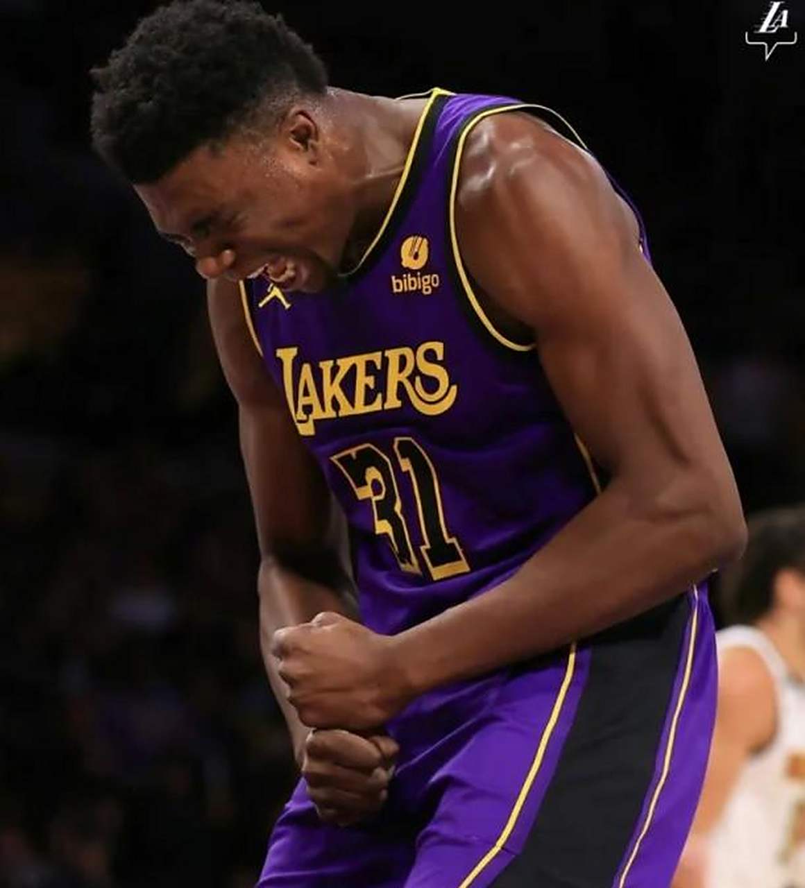 亚博-浓眉哥连续十二场比赛得分超过持续失利，勇士不断突破！热度持续攀升的简单介绍-亚博