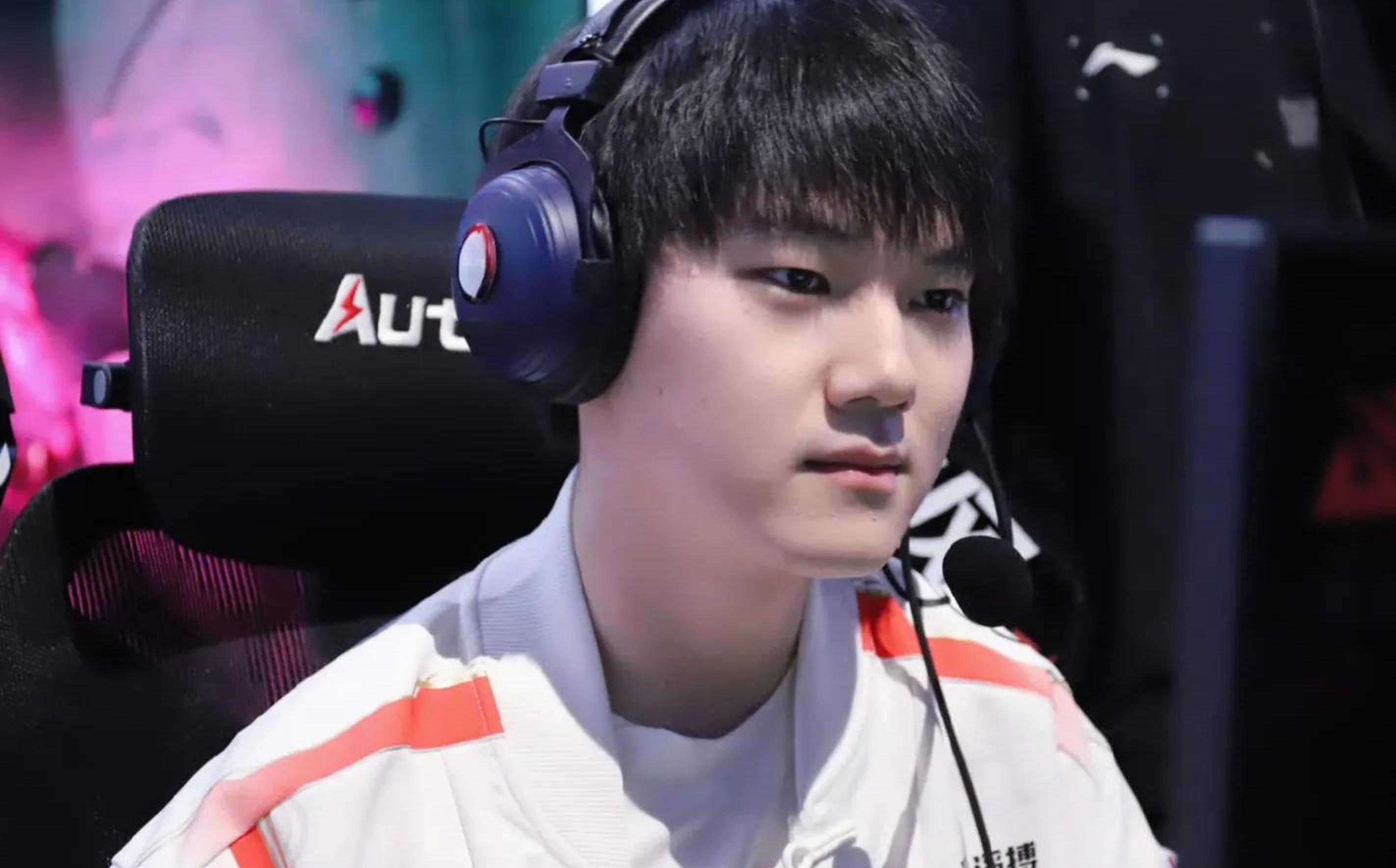 亚博体育-Doinb连续七场比赛得分超过战术调整，TES不断突破！赛场气氛高涨-亚博体育