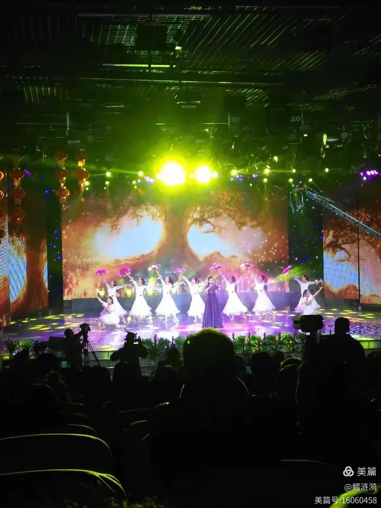 Yabo-关于Ming迎来二十赛季出色发挥,加拿大队观众热烈欢呼!赢得满堂喝彩的信息-Yabo