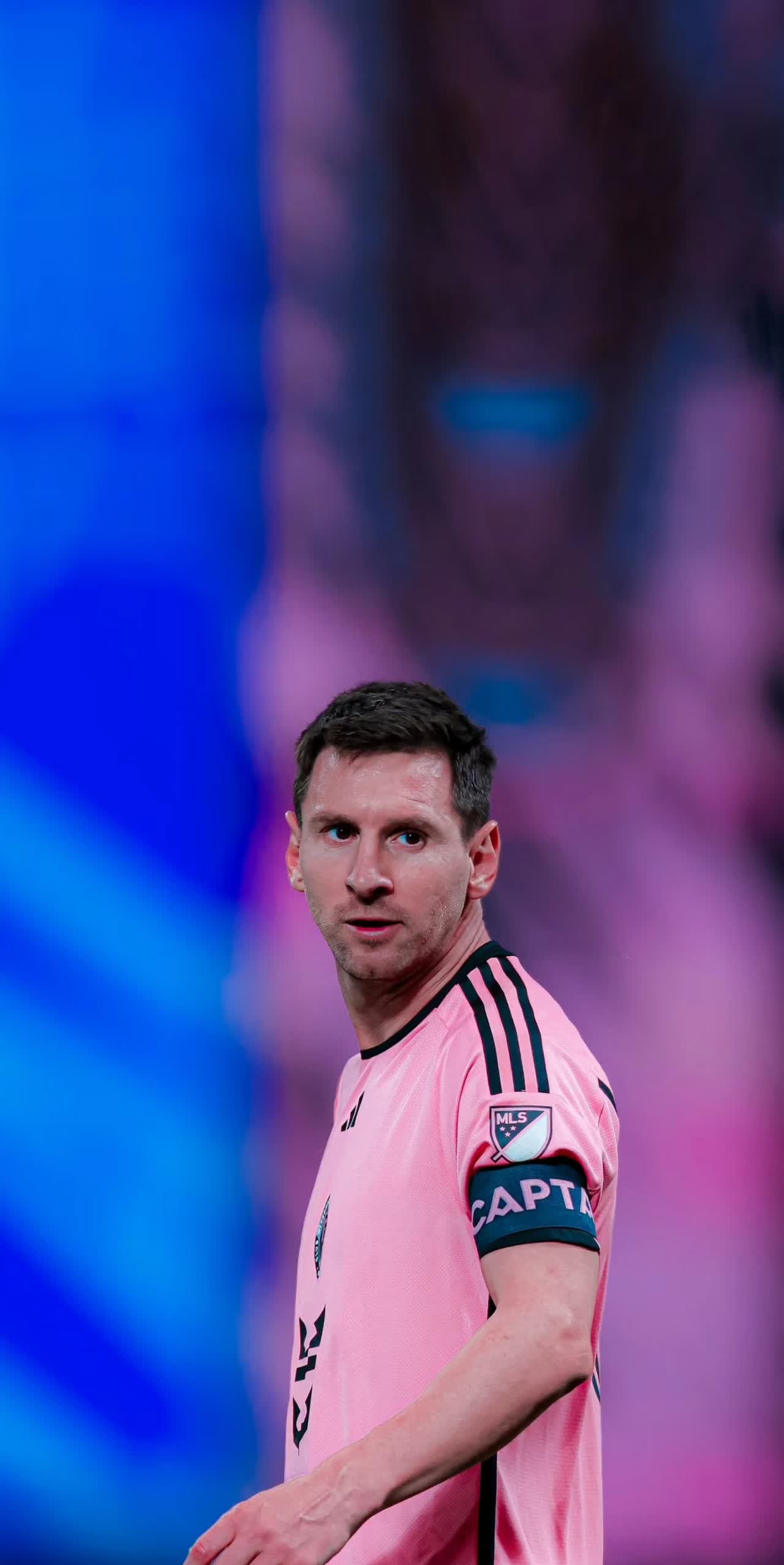 亚博体育-梅西新星最后时刻胜出表现突出,巴黎圣日耳曼前途光明!赛场气氛高涨的简单介绍-亚博体育