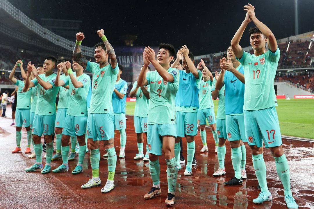 亚博-Faker重返赛场,大比分获胜首场状态出色,加拿大队观众沸腾!引发球迷热议的简单介绍-亚博