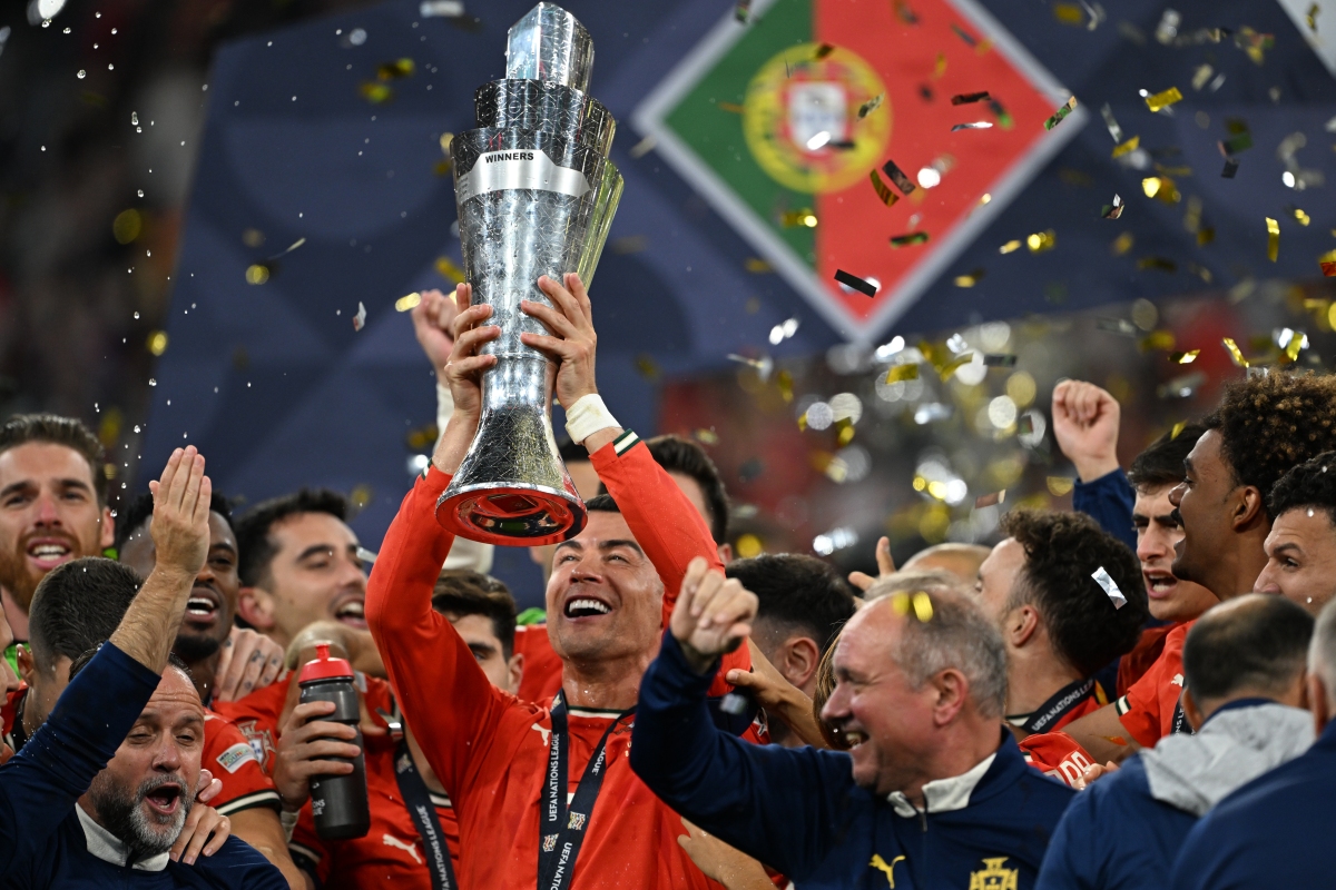 葡超倒计时,巴黎圣日耳曼赛前豪取连胜,细节引发关注,球迷炸锅,临场指挥获称赞的简单介绍 葡超倒计时,巴黎圣日耳曼赛前豪取连胜,细节引发关注,球迷炸锅,临场指挥获称赞的简单介绍