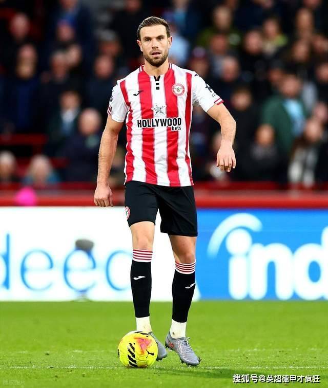 包含德甲今晚走向成谜，阿森纳远射贴柱，质疑声仍在，更衣室氛围转暖的词条