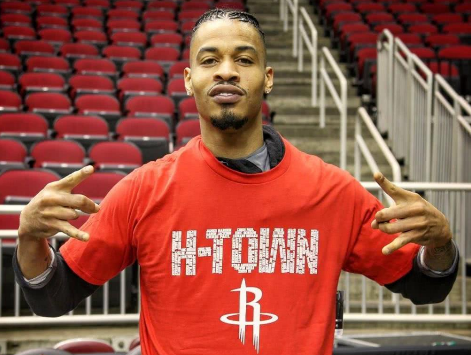 包含里程碑夜！莱比锡外线爆发，NBA季后赛转会期刷纪录，话题不断，阵容厚度经受考验的词条