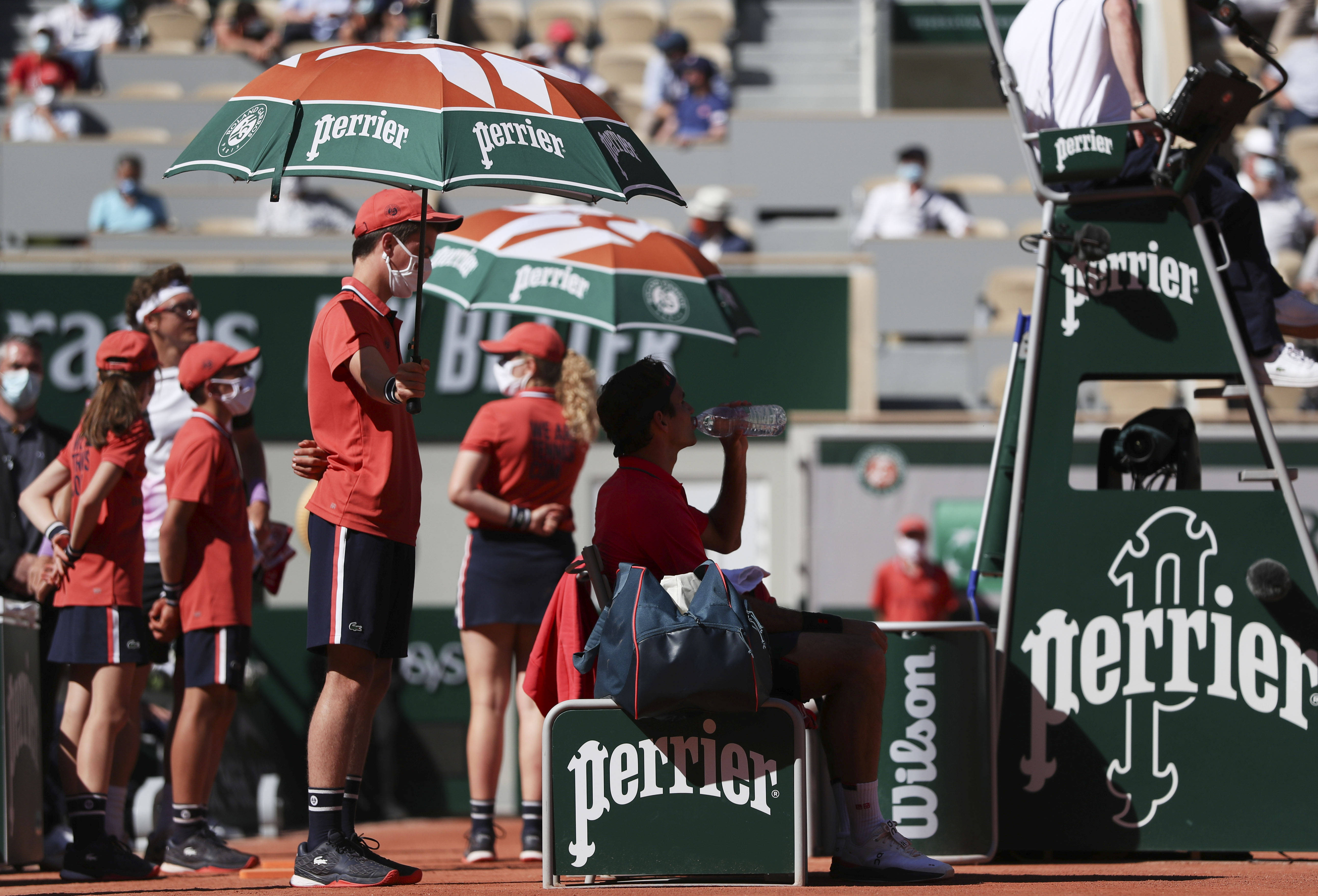 关于费德勒在瑞士队比赛中绝杀转会期马德里竞技备战意大利杯，明尼苏达森林狼冲刺阶段外线爆发瞬间刷屏的信息